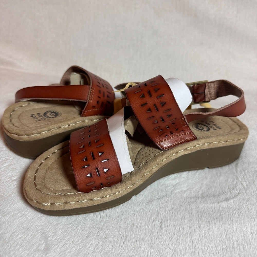 Earth Spirit Women's 7 Brown Open-Toe Sandals Leather Straps Buckle- New w/ Tags